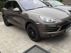Braun Gebraucht 2013 Porsche Cayenne SUV | 26.400 € (Fairer Preis)