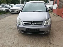 Silber Gebraucht 2004 Opel Meriva Enjoy Van / Kleinbus | 1.250 € (Fairer Preis)
