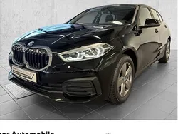 Schwarz Gebraucht 2022 BMW 118 Sport Line Kleinwagen | 21.480 € (Guter Preis)