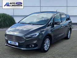 Grau Gebraucht 2019 Ford S-MAX Titanium Van / Kleinbus | 21.490 € (Fairer Preis)