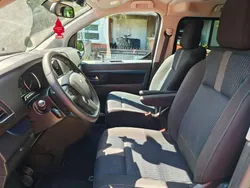 Schwarz Gebraucht 2021 Peugeot Traveller S Van / Kleinbus | 29.000 € (Etwas zu teuer)