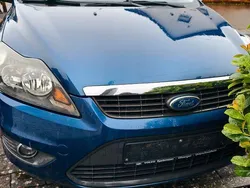 Blau Gebraucht 2009 Ford Focus Sport Limousine | 2.550 € (Fairer Preis)