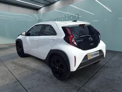 Weiß Gebraucht 2024 Toyota Aygo Kleinwagen | 17.499 € (Etwas zu teuer)