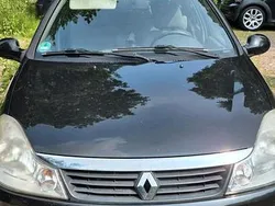 Schwarz Gebraucht 2013 Renault Symbol II Limousine | 3.000 €