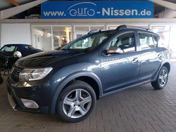 Grau Gebraucht 2018 Dacia Sandero Celebration Kleinwagen | 13.350 € (Etwas zu teuer)