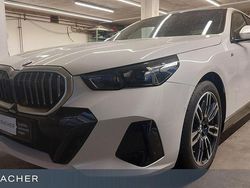 Weiß Gebraucht 2024 BMW 520 M Sport Limousine | 49.349 € (Superpreis)