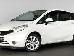 Weiss / whitebrillant / metallic Gebraucht 2016 Nissan Note S Van / Kleinbus | 11.450 € (Etwas zu teuer)