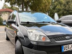 Schwarz Gebraucht 2006 Ford Fiesta Kombi | 1.400 € (Fairer Preis)