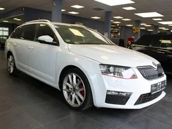Weiß Gebraucht 2017 Skoda Octavia RS Kombi | 13.980 € (Guter Preis)