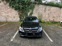 Schwarz Gebraucht 2011 Mercedes E200 AMG Cabrio | 14.500 € (Fairer Preis)