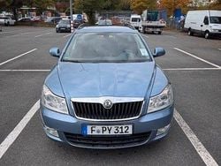 Blau Gebraucht 2010 Skoda Octavia Ambiente Kombi | 4.650 € (Superpreis)