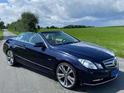 Blau Gebraucht 2011 Mercedes E220 Elegance Cabrio | 9.800 € (Guter Preis)