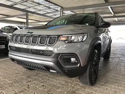 Grau Gebraucht 2023 Jeep Compass Trailhawk SUV | 40.990 €