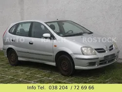 Silber Gebraucht 2004 Nissan Almera Tino Van / Kleinbus | 1.000 € (Guter Preis)