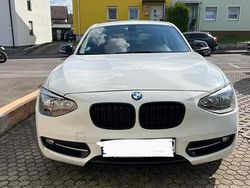 Weiß Gebraucht 2013 BMW 116 Sport Line Kleinwagen | 8.900 €