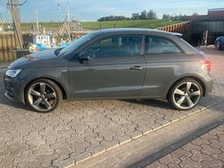 Grau Gebraucht 2016 Audi A1 Kleinwagen | 9.000 € (Fairer Preis)