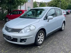 Silber Gebraucht 2008 Nissan Tiida Kleinwagen | 2.000 €