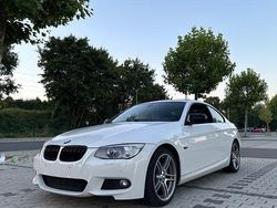 Weiß Gebraucht 2012 BMW 325 M Sport Coupé | 18.000 € (Etwas zu teuer)