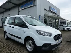 Weiß Gebraucht 2019 Ford Courier Van / Kleinbus | 12.490 € (Teuer)