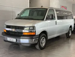 Silber Gebraucht 2017 Chevrolet Express Van / Kleinbus | 31.800 €