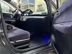 Grau Gebraucht 2007 Honda FR-V Executive Van / Kleinbus | 5.000 € (Teuer)
