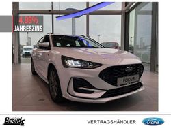 Frozen white Gebraucht 2024 Ford Focus ST-Line Kombi | 25.740 € (Fairer Preis)