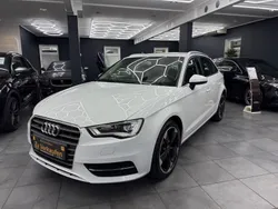 Weiß Gebraucht 2014 Audi A3 Sportback S-Line Limousine | 15.499 € (Etwas zu teuer)