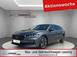 Grau Gebraucht 2024 Skoda Superb Selection Kombi | 39.360 € (Superpreis)