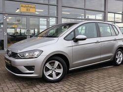 Silber Gebraucht 2015 VW Golf Sportsvan Comfortline Van / Kleinbus | 14.690 € (Fairer Preis)