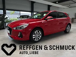 Engine red Gebraucht 2017 Hyundai i30 Limousine | 13.980 € (Fairer Preis)