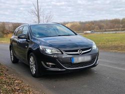 Schwarz Gebraucht 2015 Opel Astra Sport Kombi | 6.500 €