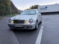 Silber Gebraucht 2000 Mercedes CLK320 Avantgarde Coupé | 3.500 € (Superpreis)
