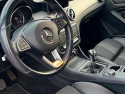 Schwarz Gebraucht 2019 Mercedes CLA200 Limousine | 20.500 € (Guter Preis)