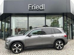 Grau Gebraucht 2024 Mercedes GLB200 Night SUV | 42.450 € (Teuer)