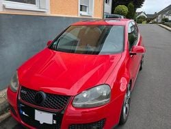 Rot Gebraucht 2025 VW Golf GTI Coupé | 6.000 €
