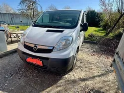 Weiß Gebraucht 2010 Opel Vivaro Van | 5.500 € (Guter Preis)