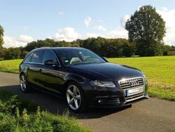 Schwarz Gebraucht 2011 Audi A4 Ambiente Kombi | 8.900 € (Fairer Preis)
