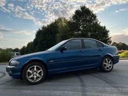 Blau Gebraucht 2001 BMW 316 Limousine | 1.250 €