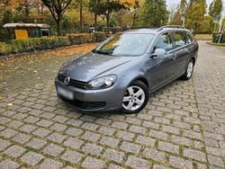 Grau Gebraucht 2011 VW Golf VI Highline Kombi | 4.450 € (Teuer)