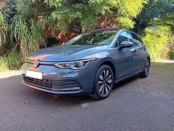 Grau Gebraucht 2023 VW Golf VIII Move Limousine | 27.800 € (Fairer Preis)