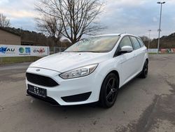 Weiß Gebraucht 2015 Ford Focus Trend Kombi | 8.600 € (Etwas zu teuer)