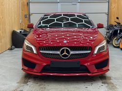 Rot Gebraucht 2015 Mercedes CLA200 Limousine | 13.500 € (Superpreis)