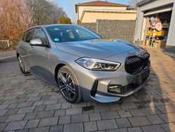 Skyscraper grau Gebraucht 2022 BMW 118 M Sport Kleinwagen | 18.799 € (Fairer Preis)