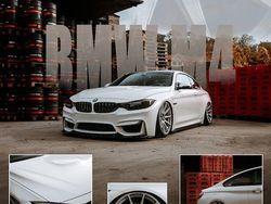 Weiß Gebraucht 2016 BMW M4 Performance Coupé | 52.997 €