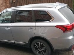 Silber Gebraucht 2017 Mitsubishi Outlander SUV | 13.800 € (Guter Preis)