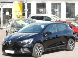 Black pearl schwarz (metallic) Gebraucht 2023 Renault Clio V Equilibre Limousine | 15.950 € (Fairer Preis)