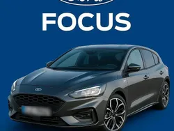 Grau Gebraucht 2020 Ford Focus ST-Line Limousine | 17.990 € (Guter Preis)
