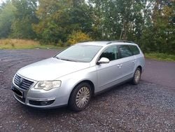 Silber Gebraucht 2010 VW Passat Comfortline Kombi | 4.000 € (Fairer Preis)