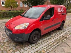 Rot Gebraucht 2014 Peugeot Partner Comfort Van | 2.993 €