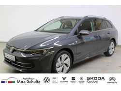 Grau Gebraucht 2024 VW Golf VIII Style Kombi | 35.990 €